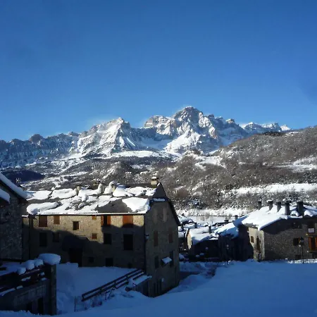 Vistas Espectaculares, Wifi Y Parking Apartment El Pueyo de Jaca